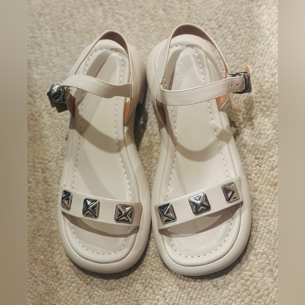 (Sold) Stylish Cream Sandals